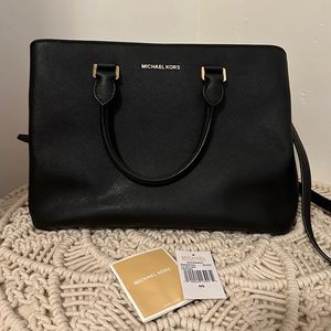 *SOLD* Michael Kors Savannah Large Satchel